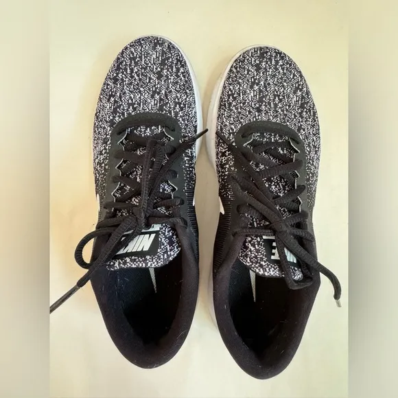 Nike Flex Running Sneakers Womens Black White Flex Contact Sneakers Size 7
