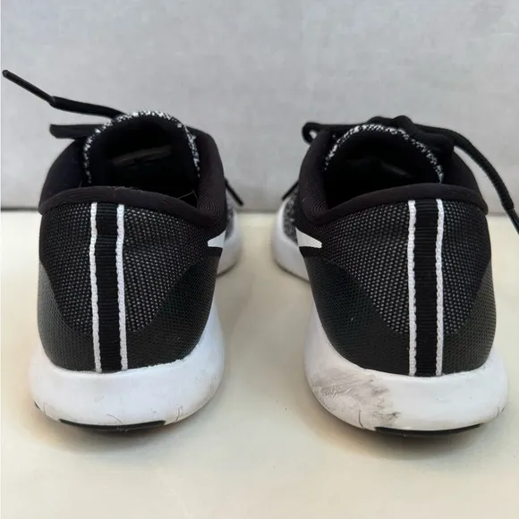 Nike Flex Running Sneakers Womens Black White Flex Contact Sneakers Size 7