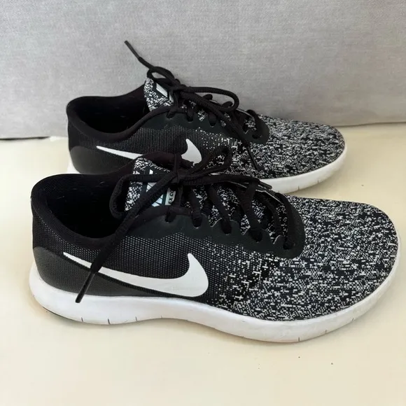 Nike Flex Running Sneakers Womens Black White Flex Contact Sneakers Size 7