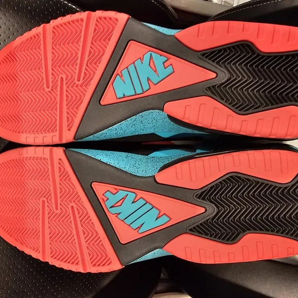 Nike Kids Black and Blue Sneakers