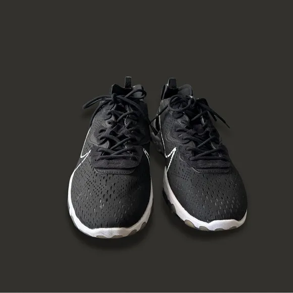 Nike React Vision Black &amp; White Sneakers – Lightweight Comfort size 10