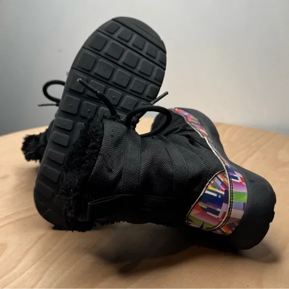 Nike Roshe One HI Print Faux Fur Boots Little Kids Size 13.5C