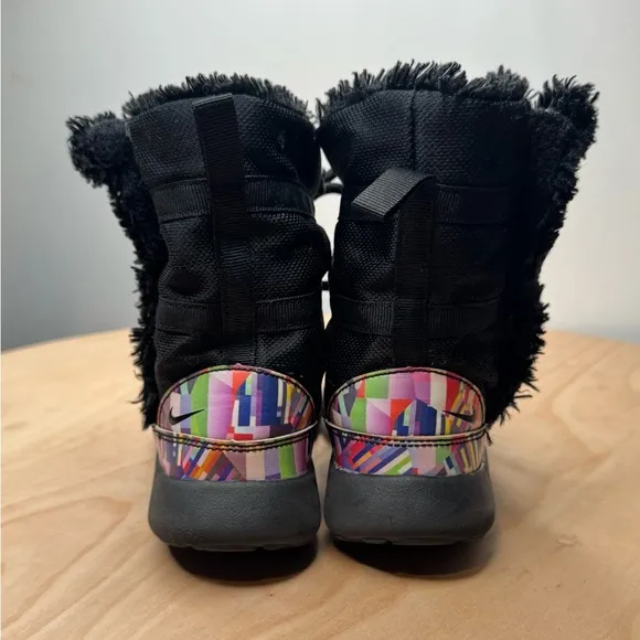 Nike Roshe One HI Print Faux Fur Boots Little Kids Size 13.5C