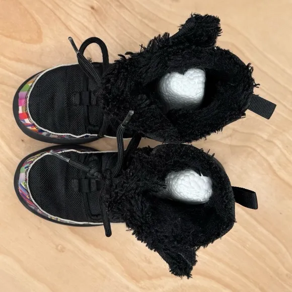 Nike Roshe One HI Print Faux Fur Boots Little Kids Size 13.5C