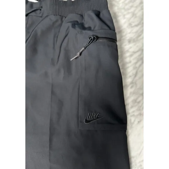 Nike Sportswear Tech Pack Shorts Woven Utility FB7528-010 Black Men's Medium