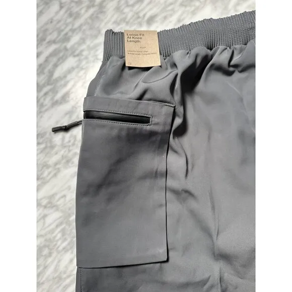 Nike Sportswear Tech Pack Shorts Woven Utility FB7528-068 Gray Mens Medium NEW