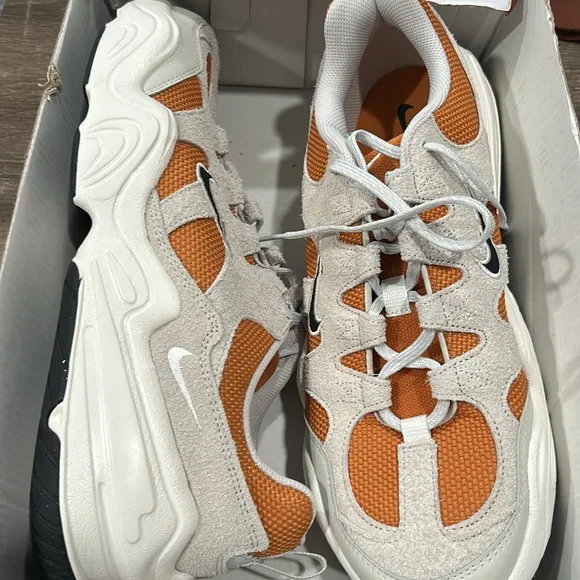 Nike Tech Hera Shoes