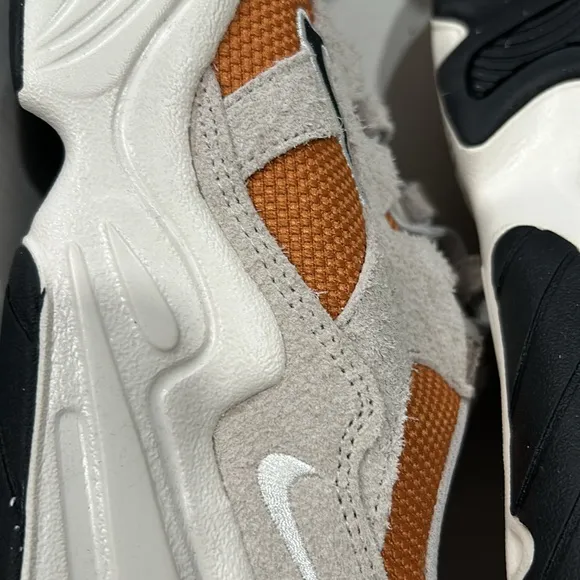 Nike Tech Hera Shoes