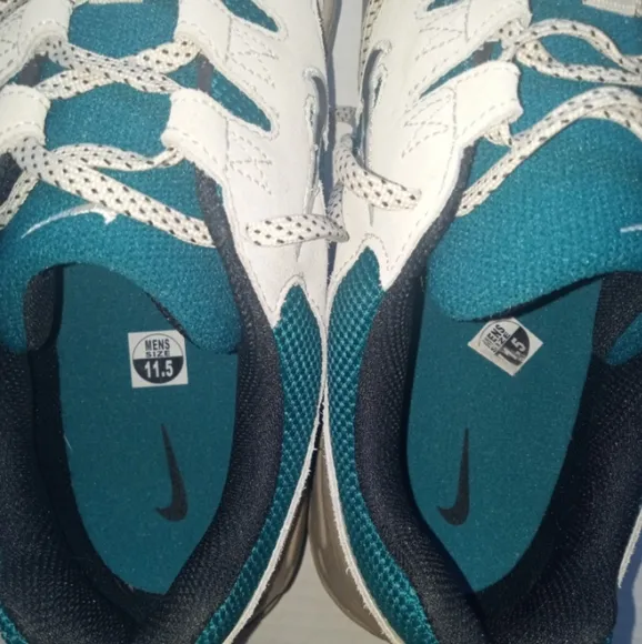 Nike Tech Hera sneakers