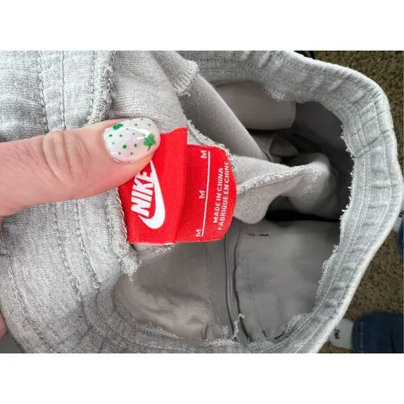 Nike tech jogger