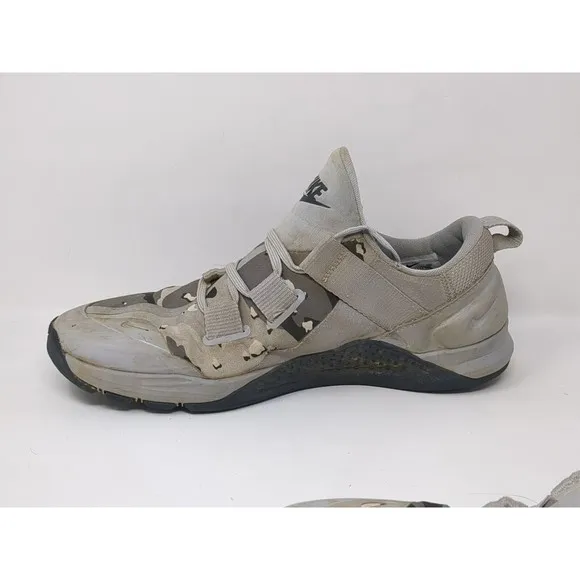 Nike Tech Trainer Mens Size 7.5 Gray Running Athletic Shoes Sneakers CW7342-001‎