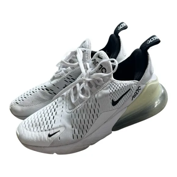 Nike Women’s Air Max 270 Black and White Size 8