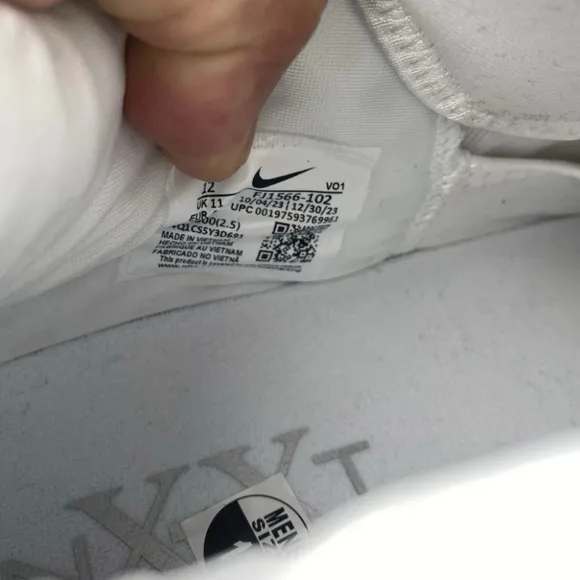 Nike ZM LeBron NXXT Gen AMPD S12 White Metallic Silver Men Basketball FJ1567-102