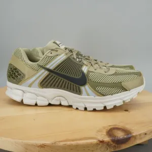 Nike Zoom Vomero 5 Mens Size 13 Shoes 'Neutral Olive' Comfort Running Sneakers