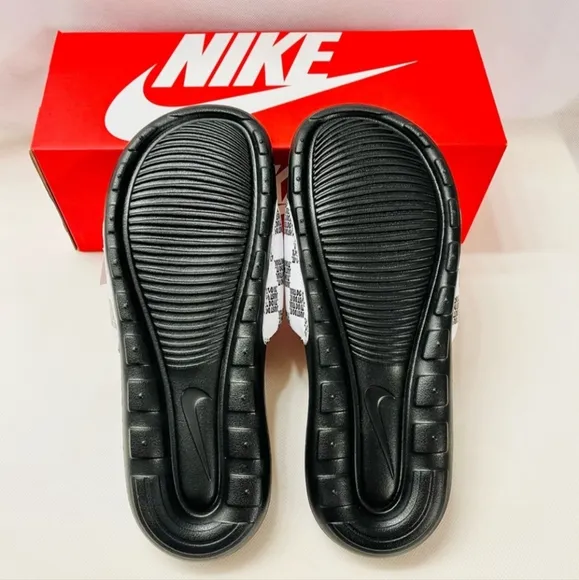 NikeVictory 1 Slides Rare Dead Stock! These Have A Bunch Of New Comfort FeaAdded