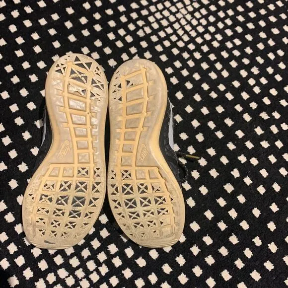 Nike walking/everyday sneakers