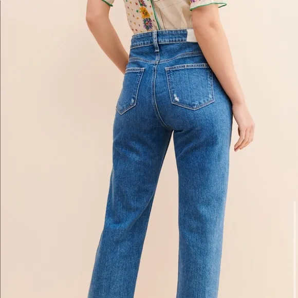 Noelle Distressed Straight-Leg Jeans | Medium Wash | 30 Paige jeans gently worn
