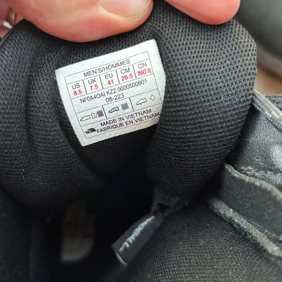 North Face Thermo Ball zip up waterproof winter boots | size 8.5