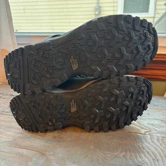 North Face Thermo Ball zip up waterproof winter boots | size 8.5
