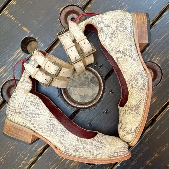 NWOB - Freebird Maribel Shoes with Double Ankle Straps