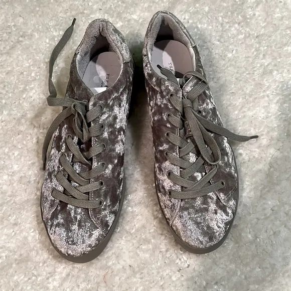 NWOT $339 rag &amp; bone | Crushed Velvet Low Top Fashion Sneakers in Dove