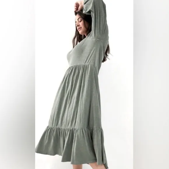 NWOT Anthropologie Saturday Sunday Arlo Women’s Tiered Long Sleeve Midi Dress