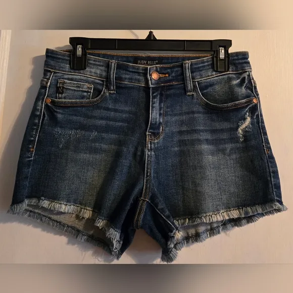 NWOT | Judy Blue | Mila Mid Rise Crochet Detailed Denim Shorts | Size: 7/28