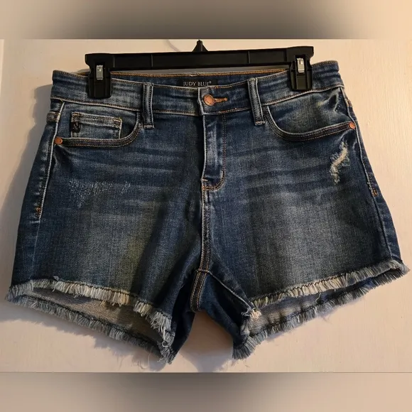 NWOT | Judy Blue | Mila Mid Rise Crochet Detailed Denim Shorts | Size: 7/28