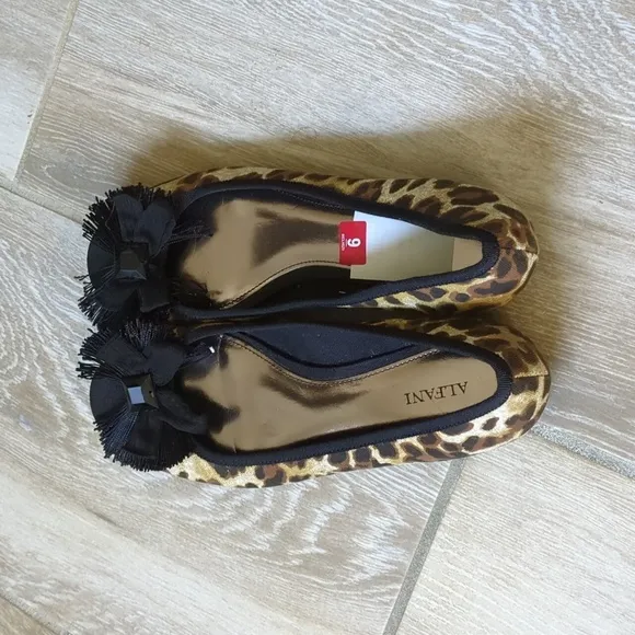 NWT Alfani Animal Print Open Toe Flats with Bow