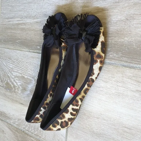NWT Alfani Animal Print Open Toe Flats with Bow