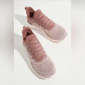 💗NWT APL Techloom Tracer Sneakers Size 6.5 Color Beachwood / Creme / Melange💗