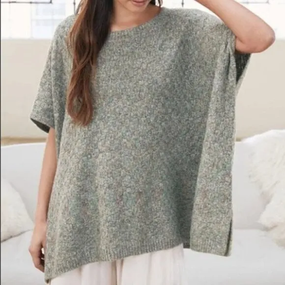NWT Calme by Johnny Was Basket Weave Knit Poncho Sweater Sage Green One Size