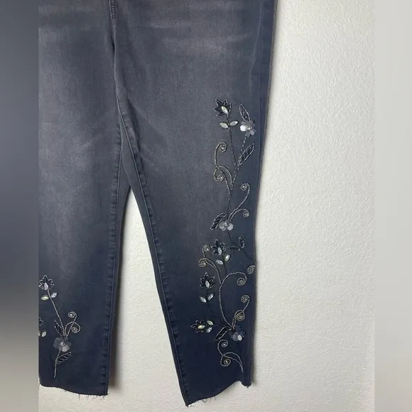 NWT Chico's So Slimming Beaded Vine Girlfriend Ankle Jeans Washed Obsidian