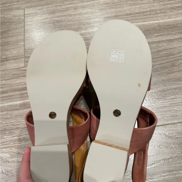 NWT Coclico Sandals Shoes
