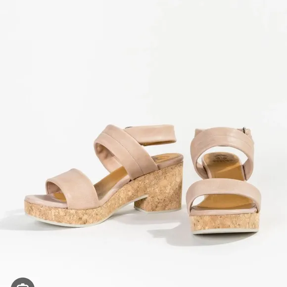 NWT Coclico Sandals Shoes