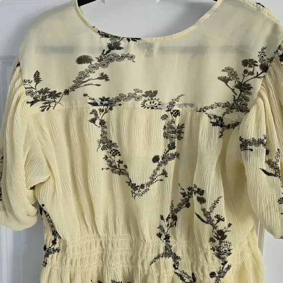 NWT Ganni Dress 14 Mini Pale Yellow Black Floral Printed Vneck Plisse Floral