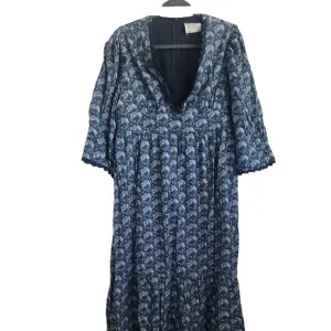 NWT HYACINTH HOUSE By Tuckernuck Women's Midi Dress Blue Floral Size L