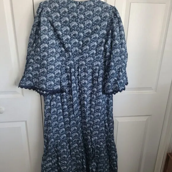 NWT HYACINTH HOUSE By Tuckernuck Women's Midi Dress Blue Floral Size L