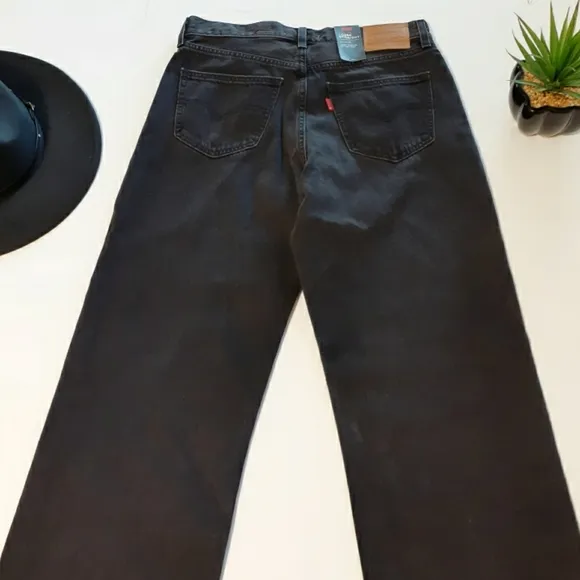 💎NWT Levi's Black Loose Straight Jeans
