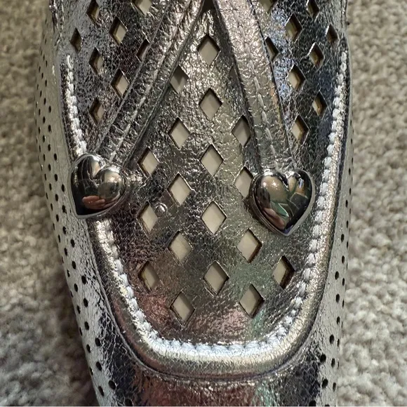 NWT Maeve Perforated Driver Flats, Silver, Size 40 (9-9.5)