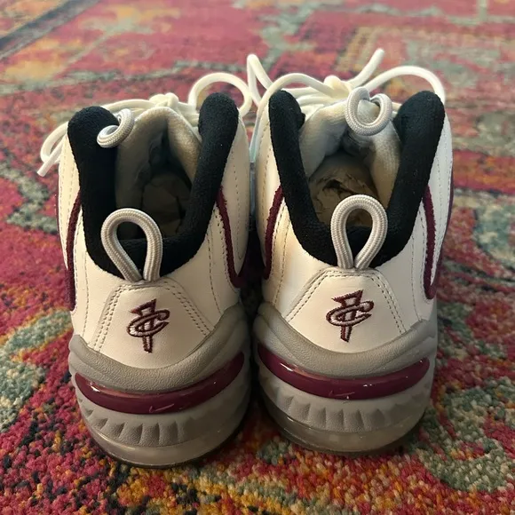 NWT Nike | Women’s white/purple Air Penny II lace up basketball shoes, size 6.5