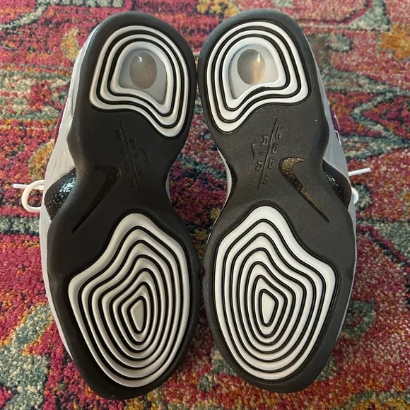 NWT Nike | Women’s white/purple Air Penny II lace up basketball shoes, size 6.5