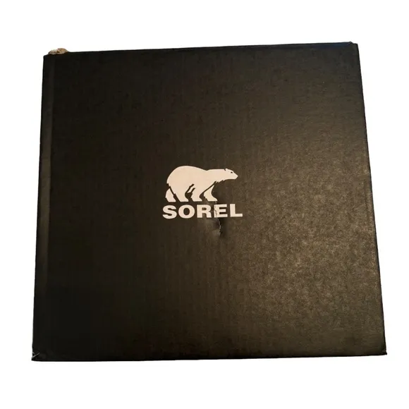 NWT SOREL Sherpa Boots in Black