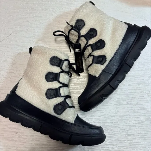 nwt Sorel Women’s Explorer II Joan Cozy Boots in Black, Sea Salt Size 8.5