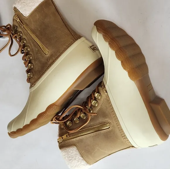 NWT || SPERRY || Saltwater duck boots