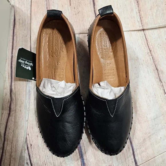 NWT Spring Step | Black Tispea Loafer Flat