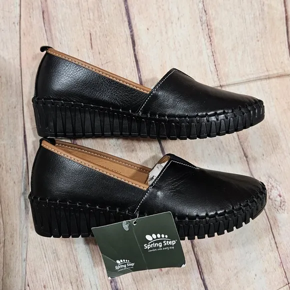 NWT Spring Step | Black Tispea Loafer Flat