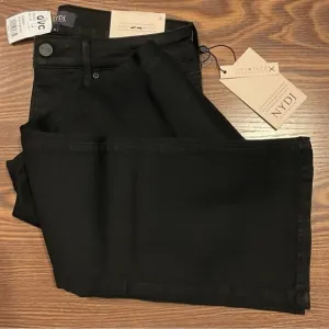 NYDJ‎ Slim Bootcut Black Jeans