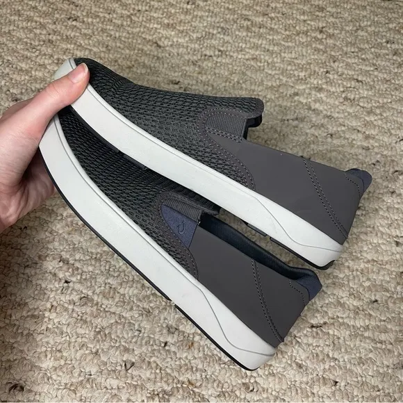 OluKai Men’s Lae’ahi Slip On Sneaker Loafers in Pavement Grey Size 8