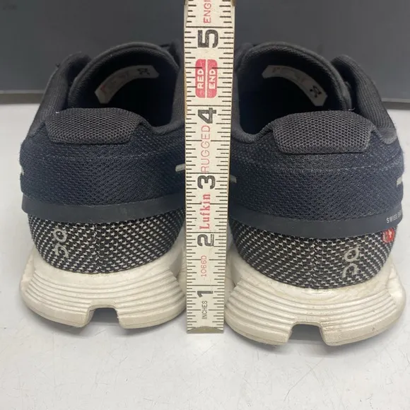 On Cloud Running Sneakers Size 7.5